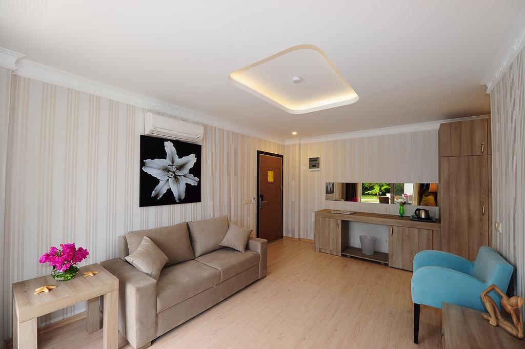 Delita Suite Hotel Turkbuku Golturkbuku Quarto foto