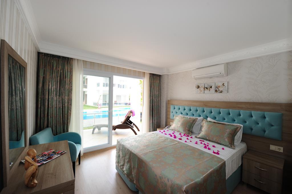 Delita Suite Hotel Turkbuku Golturkbuku Quarto foto