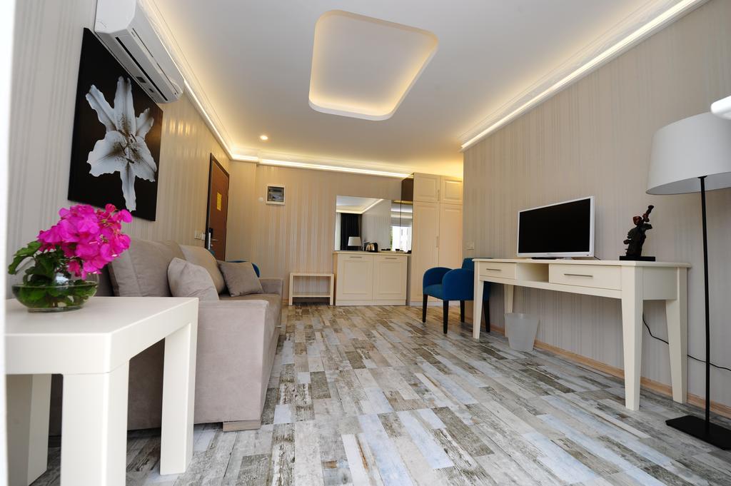 Delita Suite Hotel Turkbuku Golturkbuku Exterior foto